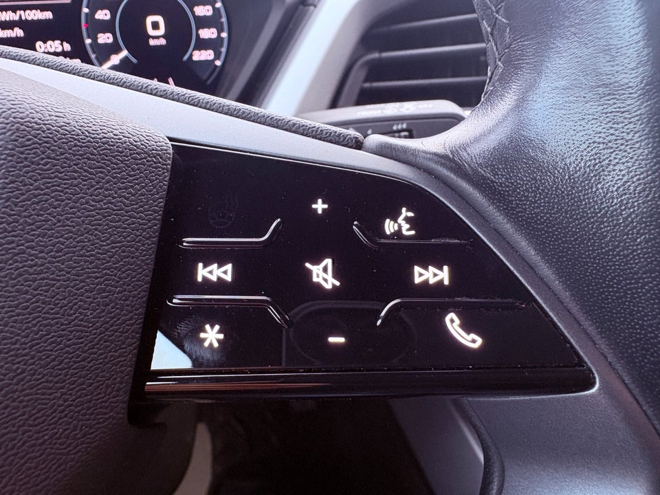 Audi Q4 e-tron 45 Attitude 5d