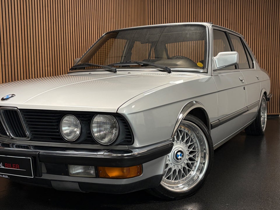 BMW 520i 2,0 aut. 4d