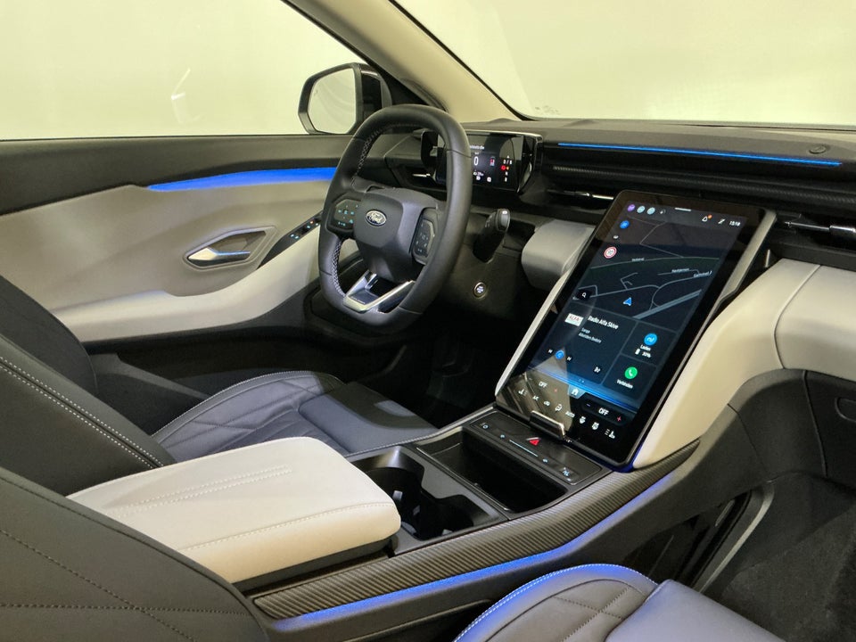 Ford Explorer 77 Premium Extended Range 5d