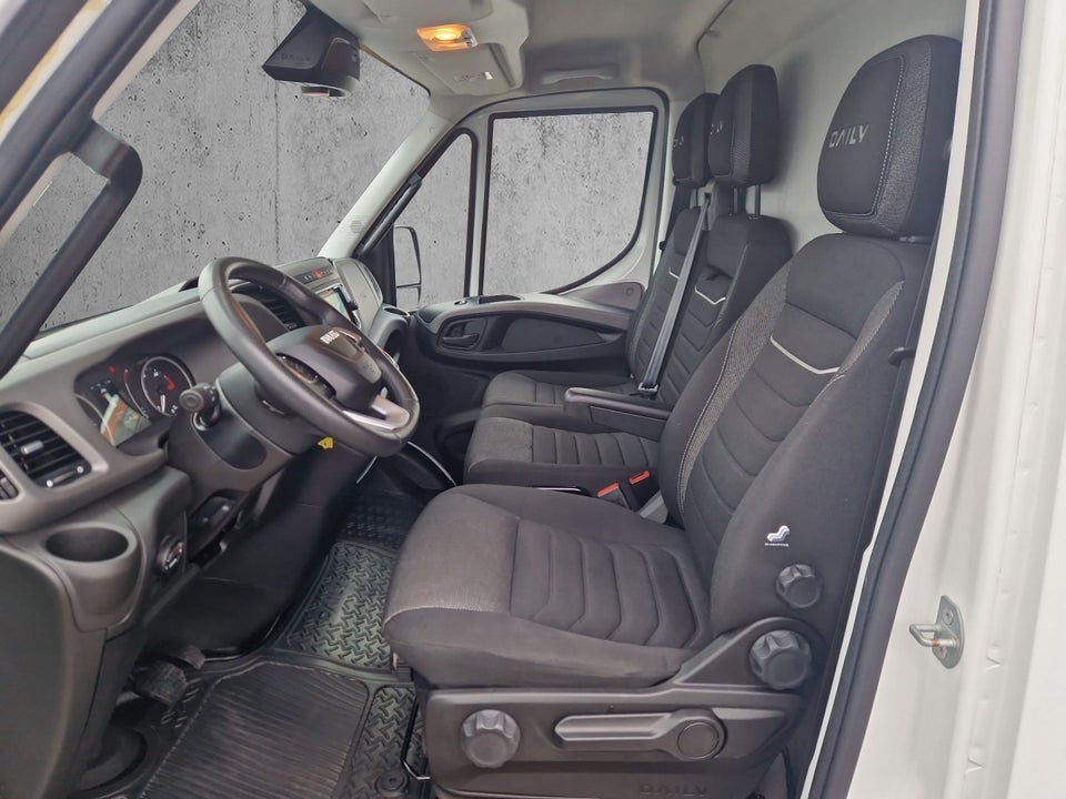 Iveco Daily 3,0 35S21 12m³ Van AG8