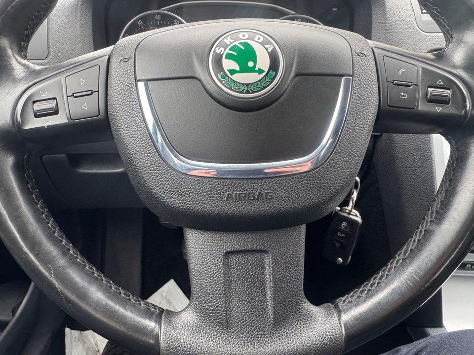 Skoda Octavia 1,4 TSi 122 Ambiente Combi 5d