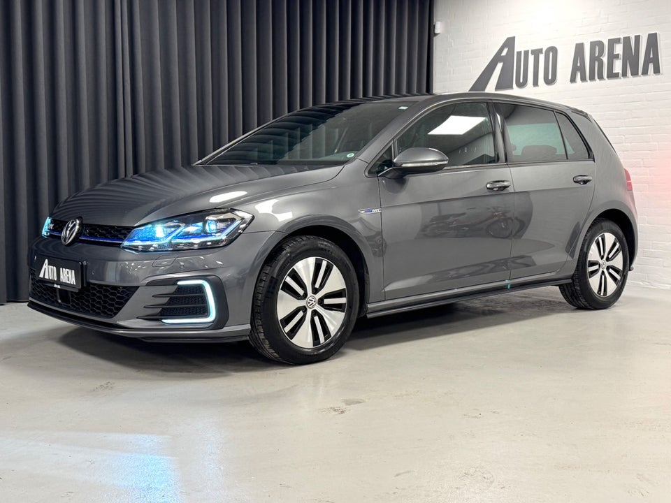 VW Golf VII 1,4 GTE DSG 5d