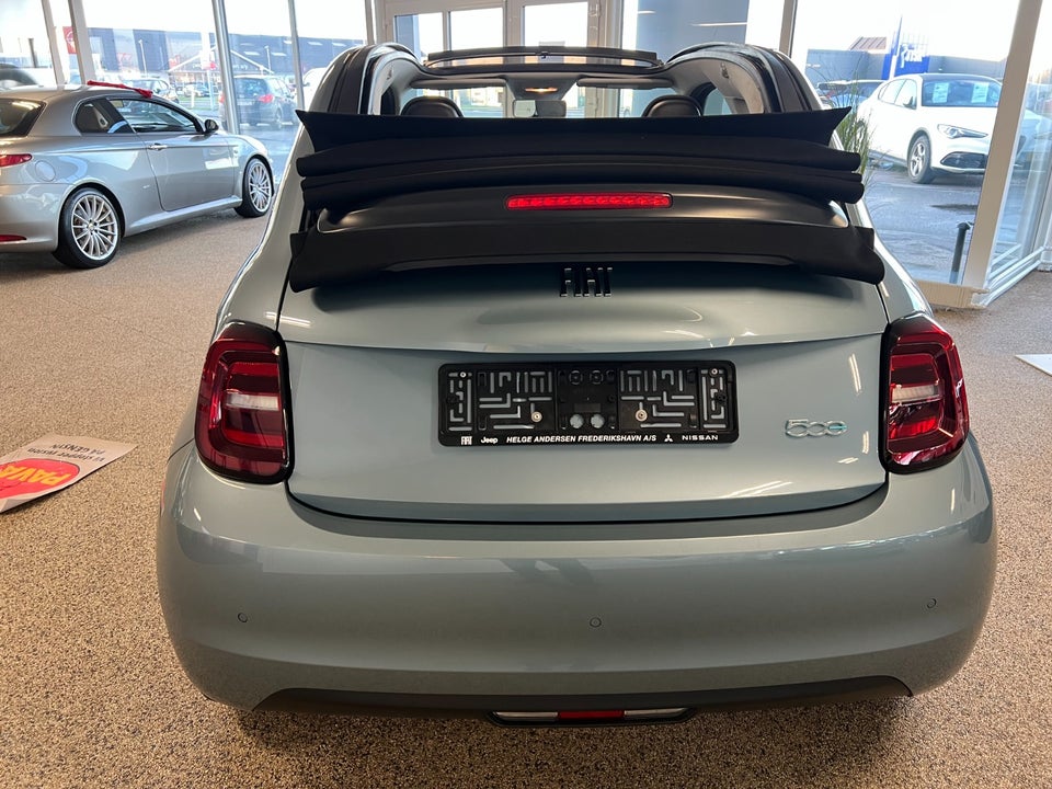 Fiat 500e 42 Icon Pack Cabrio 2d