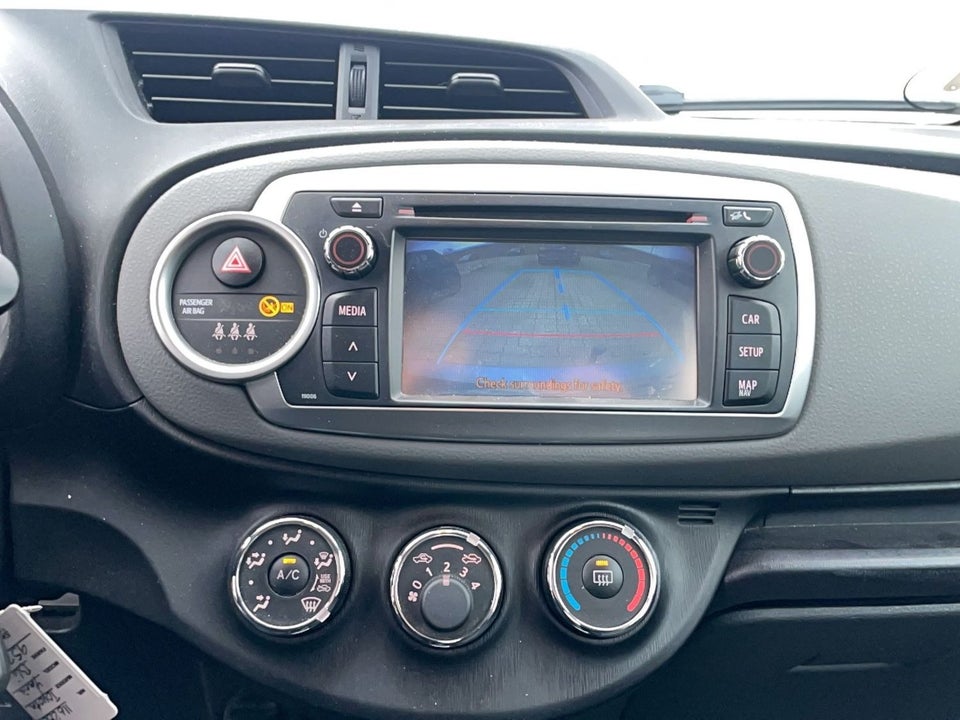 Toyota Yaris 1,0 VVT-i T2 Touch 5d