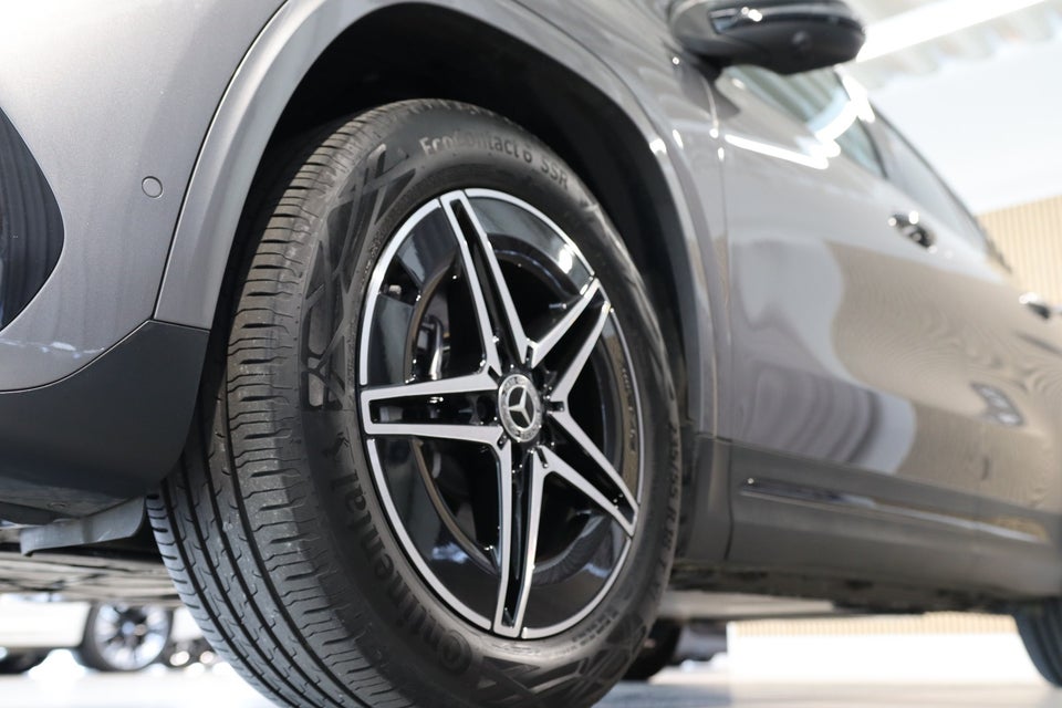 Mercedes EQA350 AMG Line Premium 4Matic 5d