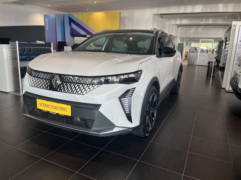 Renault Scenic E-Tech 60 Techno Van 5d