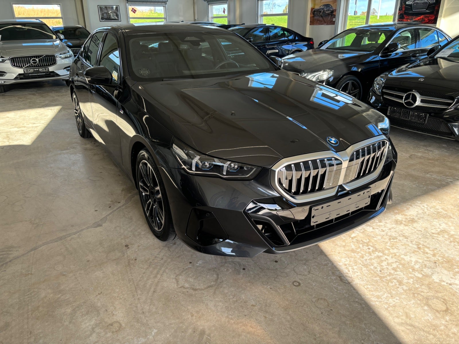 BMW i5 front