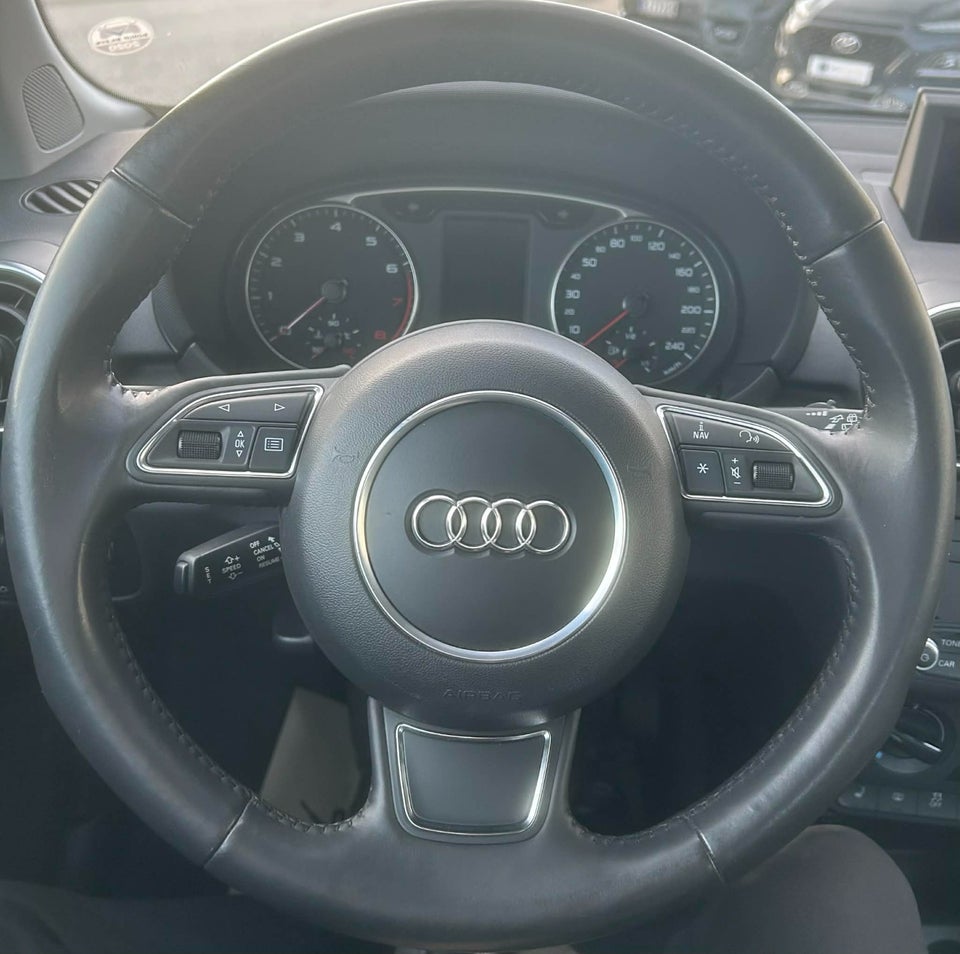 Audi A1 1,4 TFSi 122 Ambition 3d