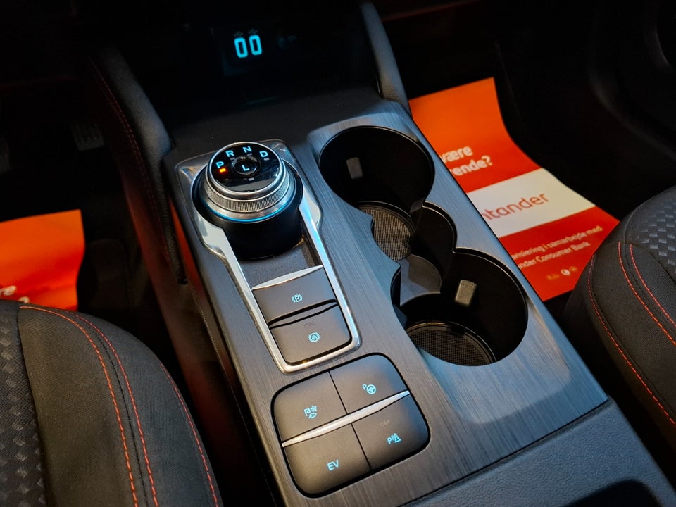 Ford Kuga 2,5 PHEV ST-Line CVT 5d