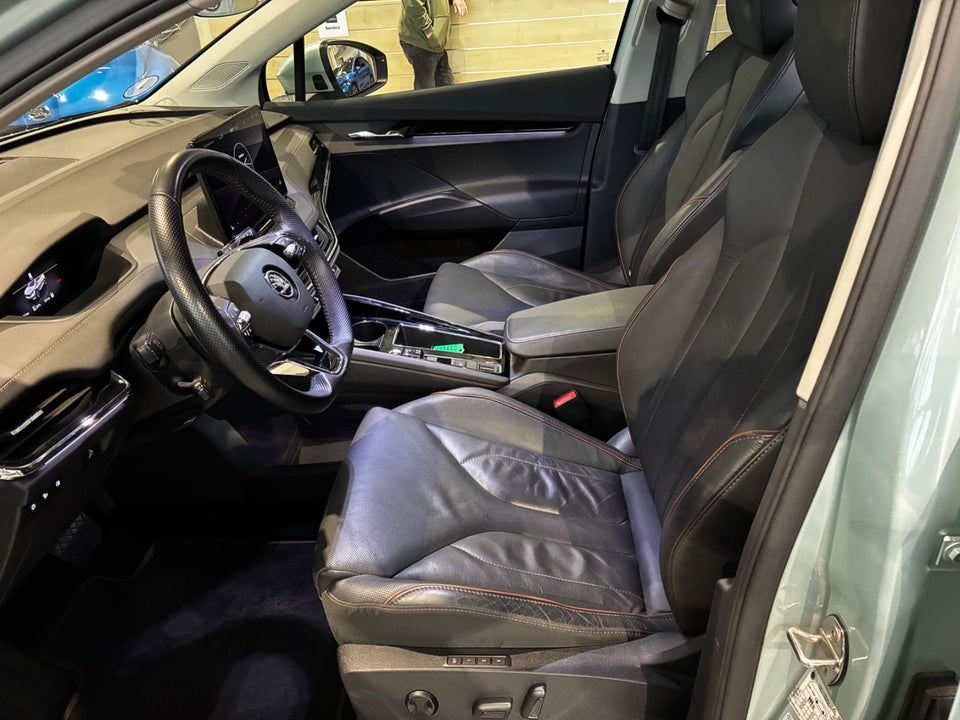 Skoda Enyaq 80 iV Suite 5d