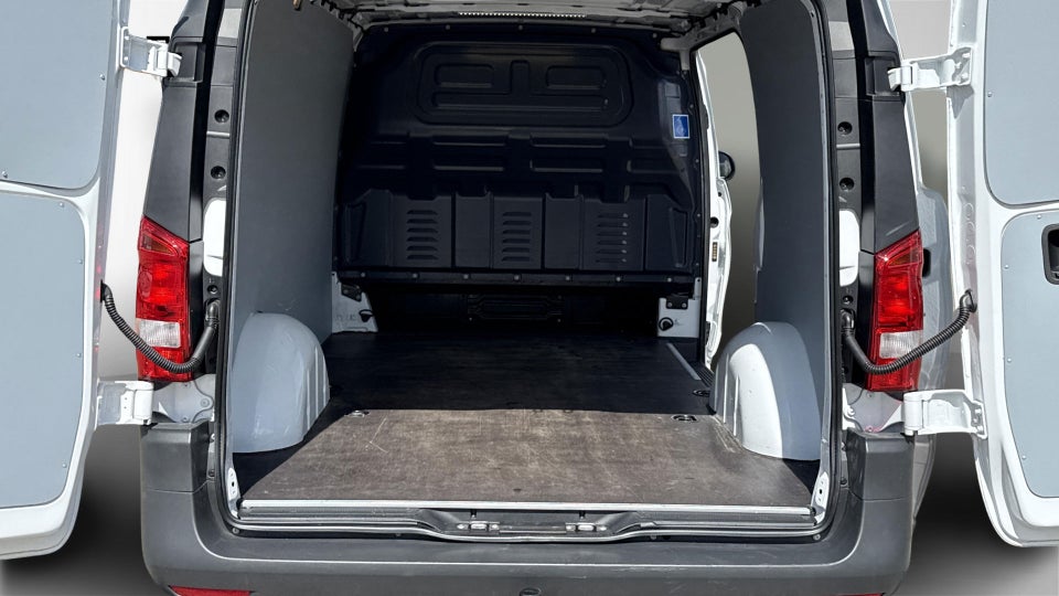 Mercedes Vito 114 2,0 CDi Kassevogn aut. L RWD