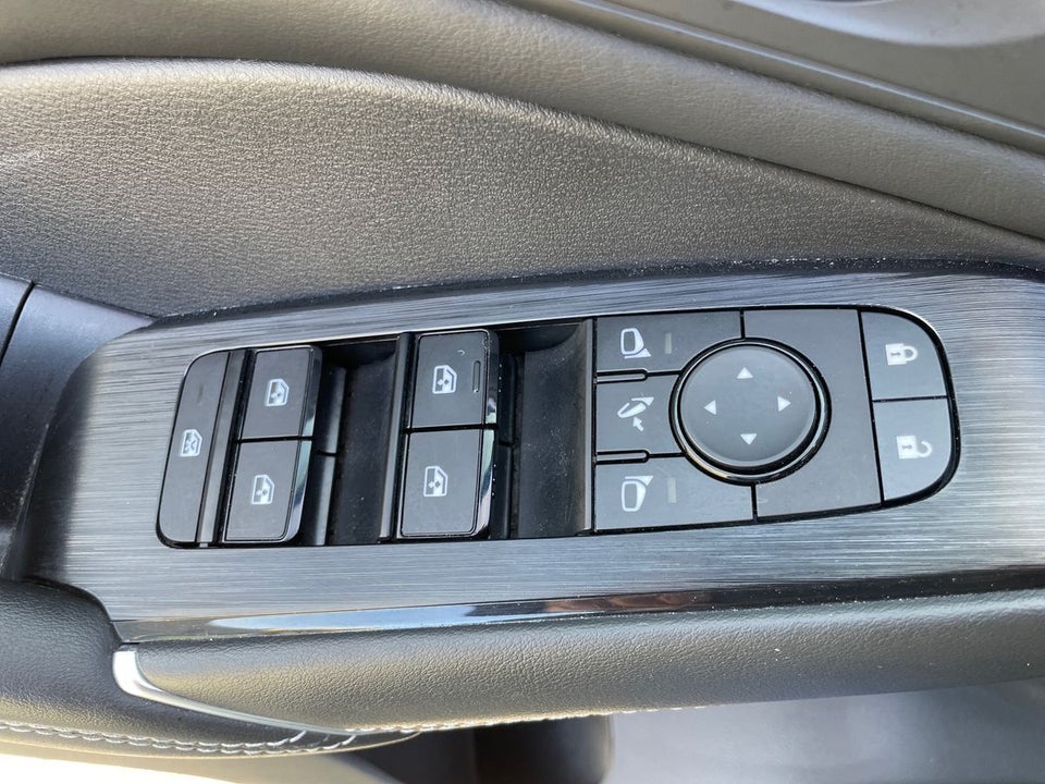 Nissan Qashqai 1,3 mHEV N-Connecta 5d