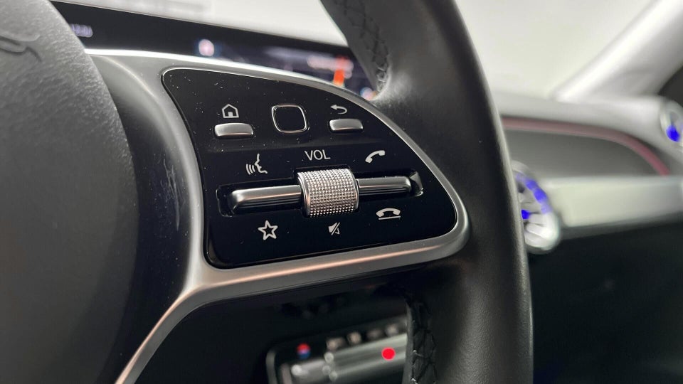 Mercedes EQB250 Progressive 5d