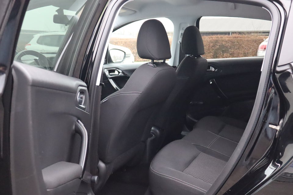 Peugeot 208 1,5 BlueHDi 100 Allure+ 5d