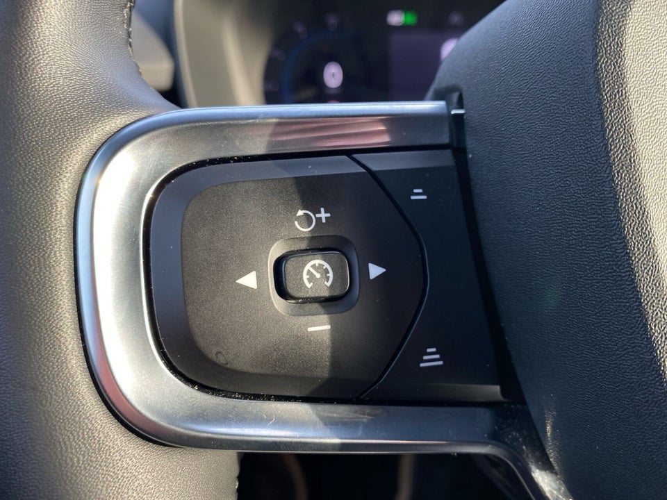 Volvo XC40 ReCharge Extended Range Core 5d