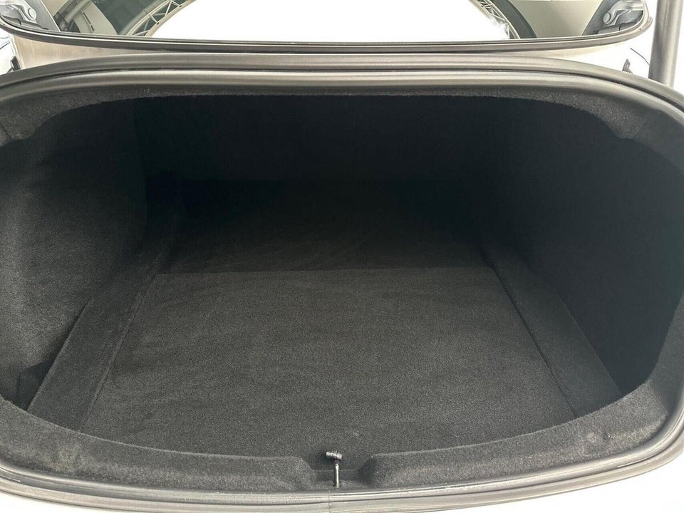 Tesla Model 3 RWD 4d