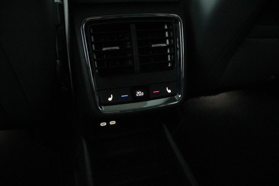 Skoda Enyaq 80 iV Selection Lounge 5d