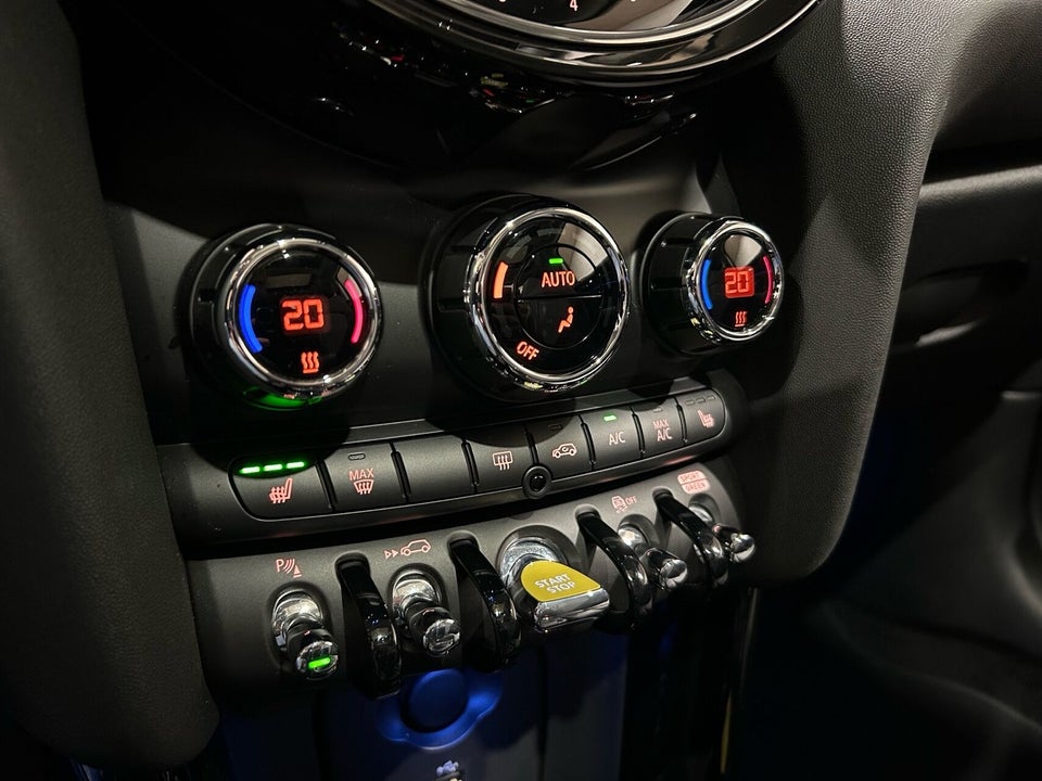 MINI Cooper SE Classic Trim 3d