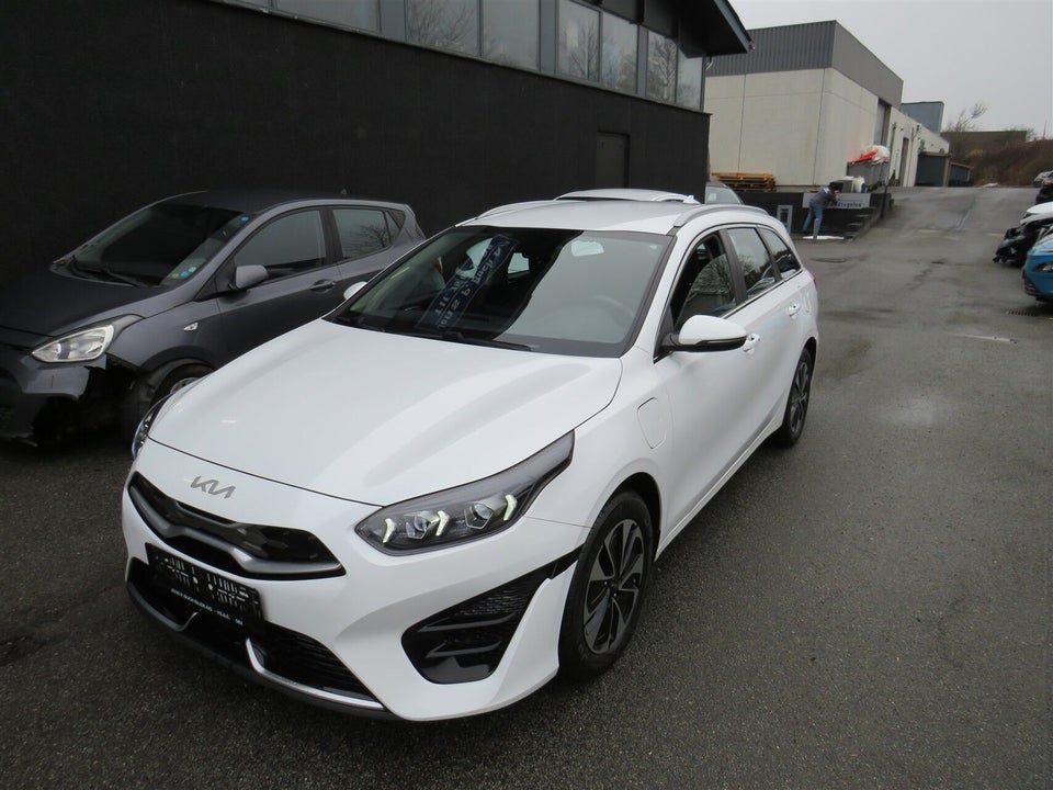 Kia Ceed 1,6 PHEV Prestige SW DCT 5d