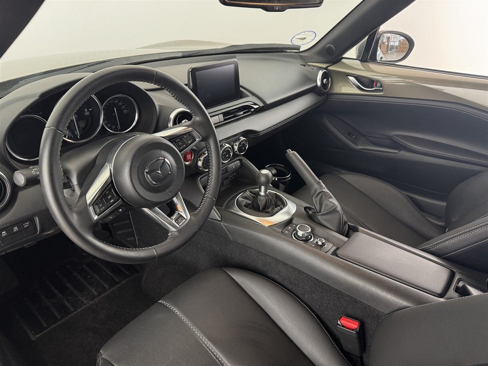 Mazda MX-5 2,0 SkyActiv-G 184 Roadster Exclusive-Line 2d