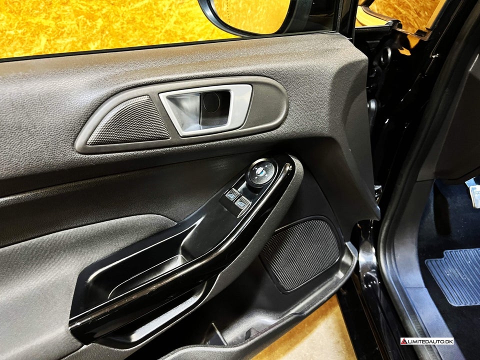 Ford Fiesta 1,0 SCTi 100 Titanium 5d