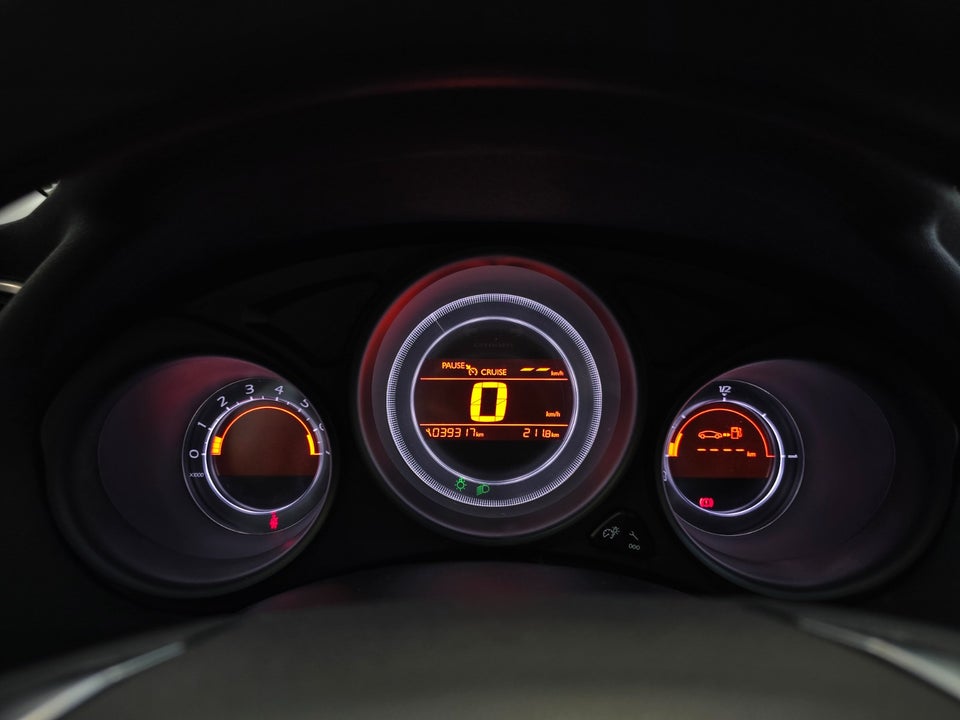 Citroën C4 1,4 VTi Attraction 5d