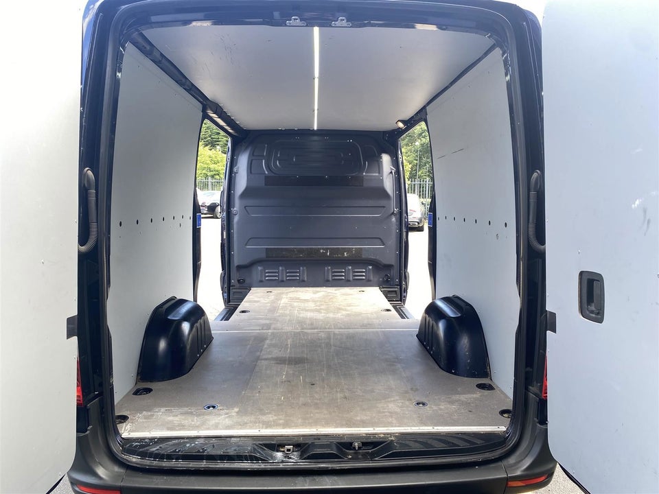 Mercedes Sprinter 319 3,0 CDi A2 Kassevogn aut. RWD