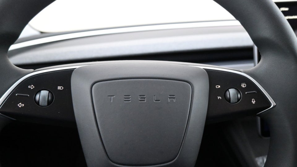 Tesla Model 3 RWD 4d