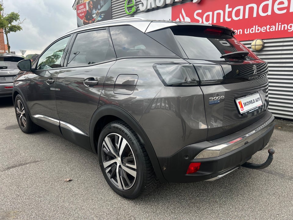 Peugeot 3008 1,6 Hybrid First Selection EAT8 5d