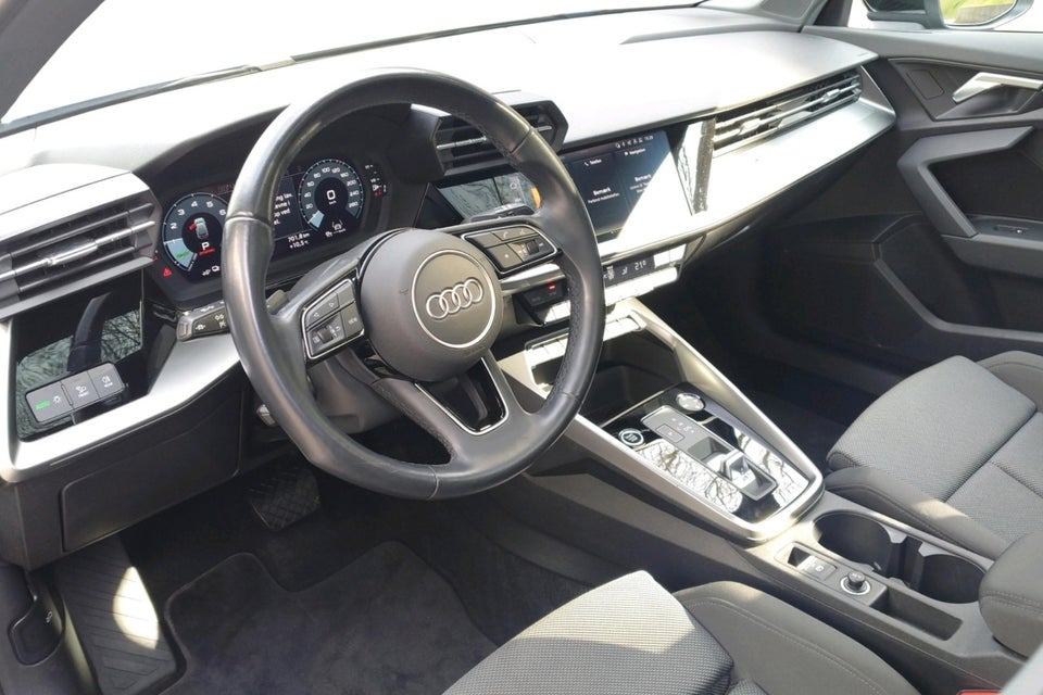 Audi A3 40 TFSi e Prestige Sportback S-tr. 5d