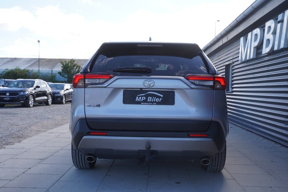 Toyota RAV4 2,0 T3 Comfort e-CVT 5d