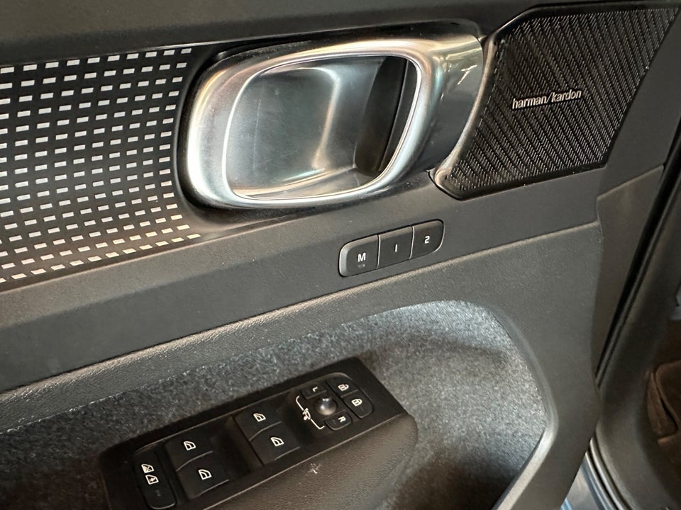 Volvo XC40 P8 ReCharge Twin Pro 5d