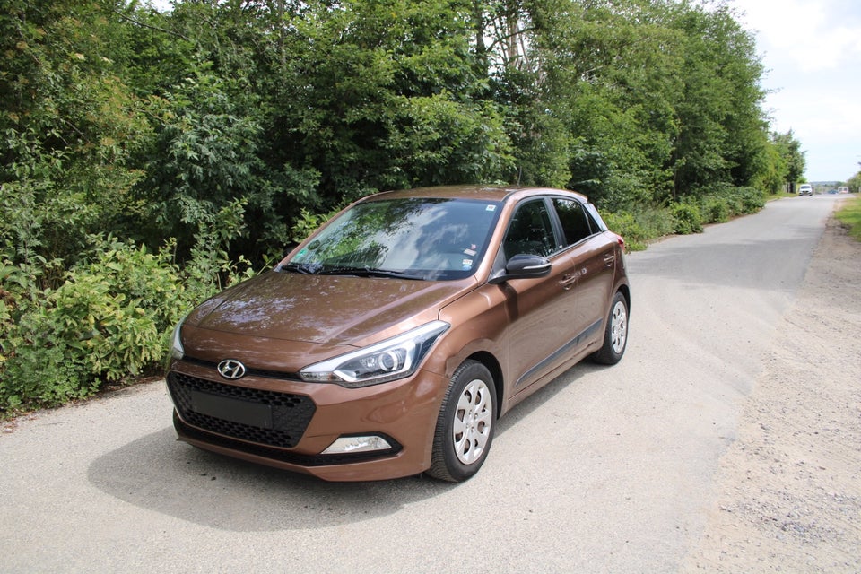 Hyundai i20 1,25 Black Line 5d