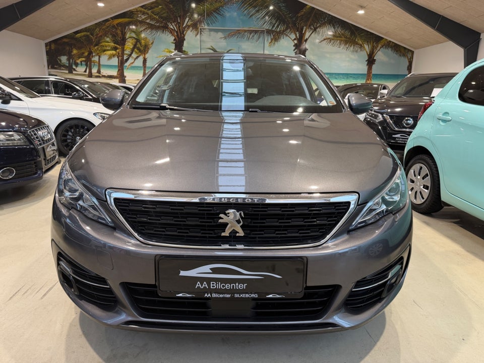 Peugeot 308 1,5 BlueHDi 130 Style SW 5d