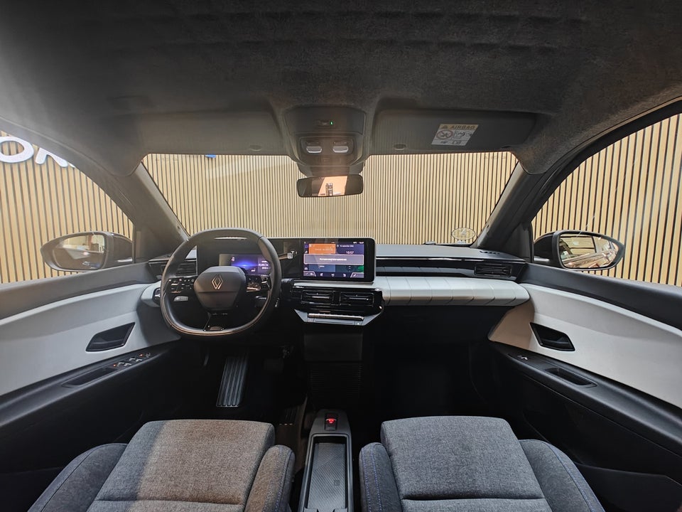 Renault 5 E-Tech 40 Evolution 5d