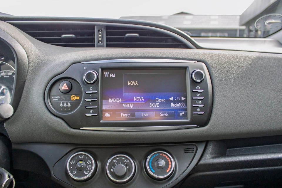 Toyota Yaris 1,0 VVT-i T2 5d