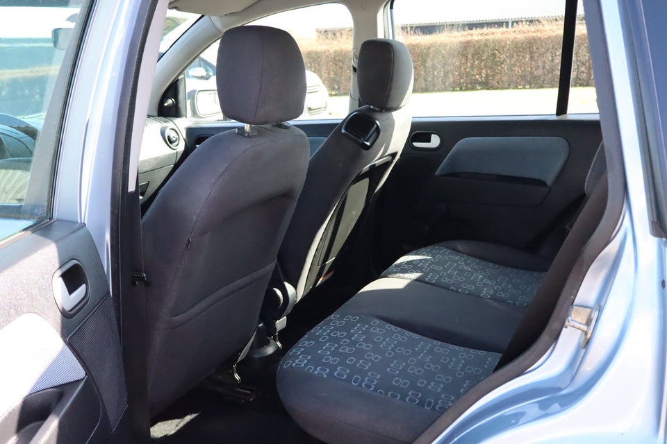 Ford Fusion 1,4 Elegance 5d