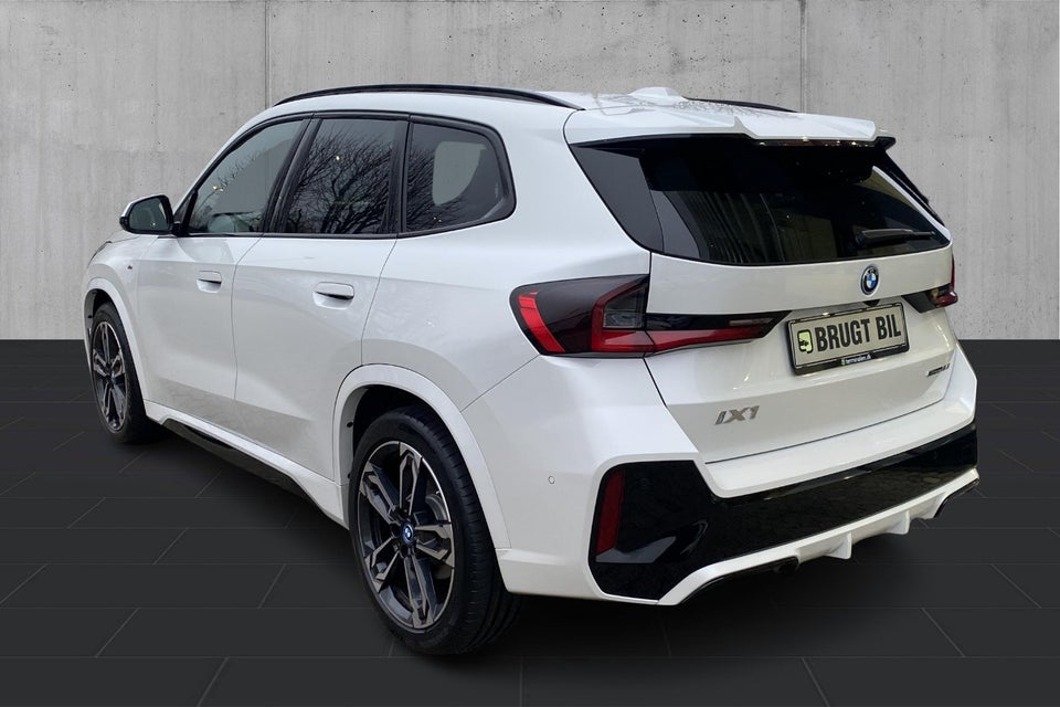 BMW iX1 eDrive20 M-Sport 5d