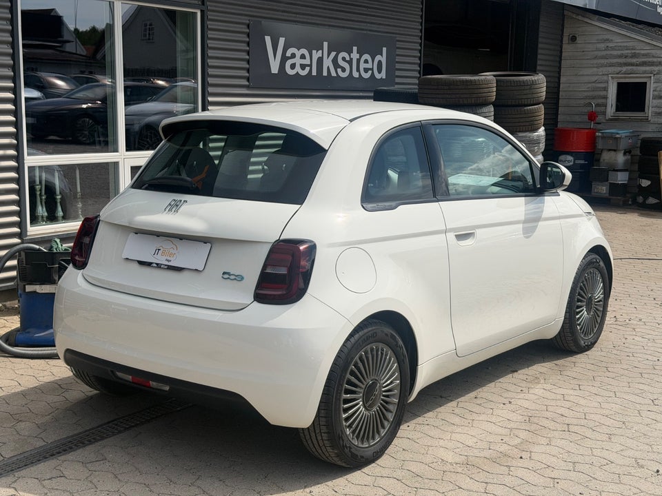 Fiat 500e 42 Icon 3d