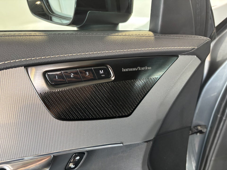 Volvo XC90 2,0 T8 390 R-Design aut. AWD 7prs 5d