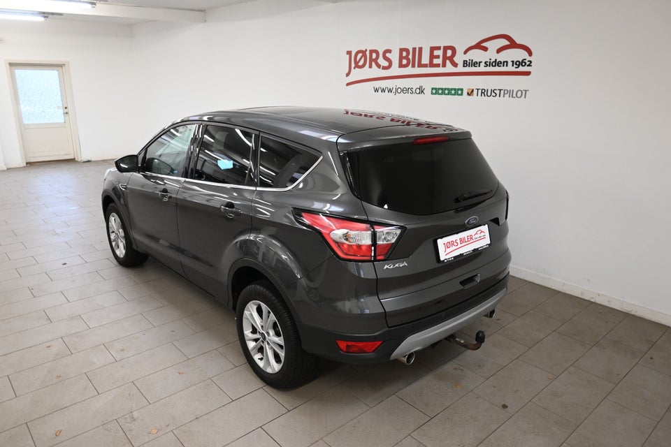 Ford Kuga 2,0 TDCi 120 Titanium aut. 5d