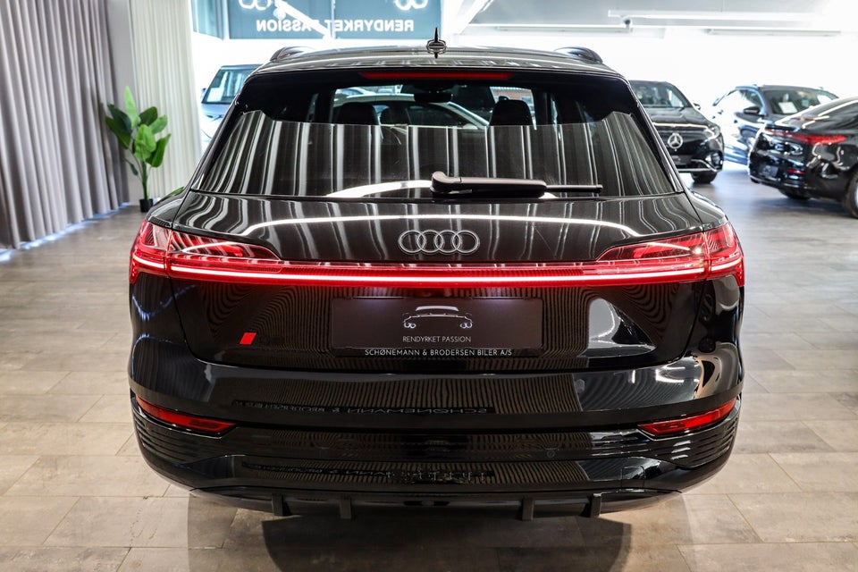 Audi Q8 e-tron 55 S-line Black Edition quattro 5d