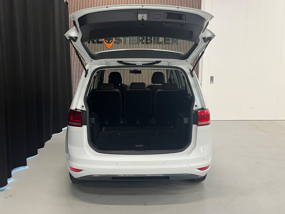 VW Touran 1,6 TDi 115 Comfortline 7prs 5d