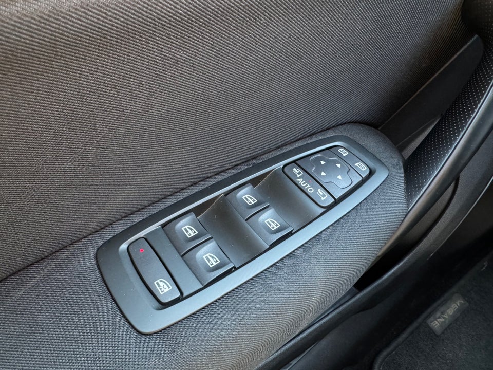 Renault Megane IV 1,6 E-Tech Zen Sport Tourer 5d
