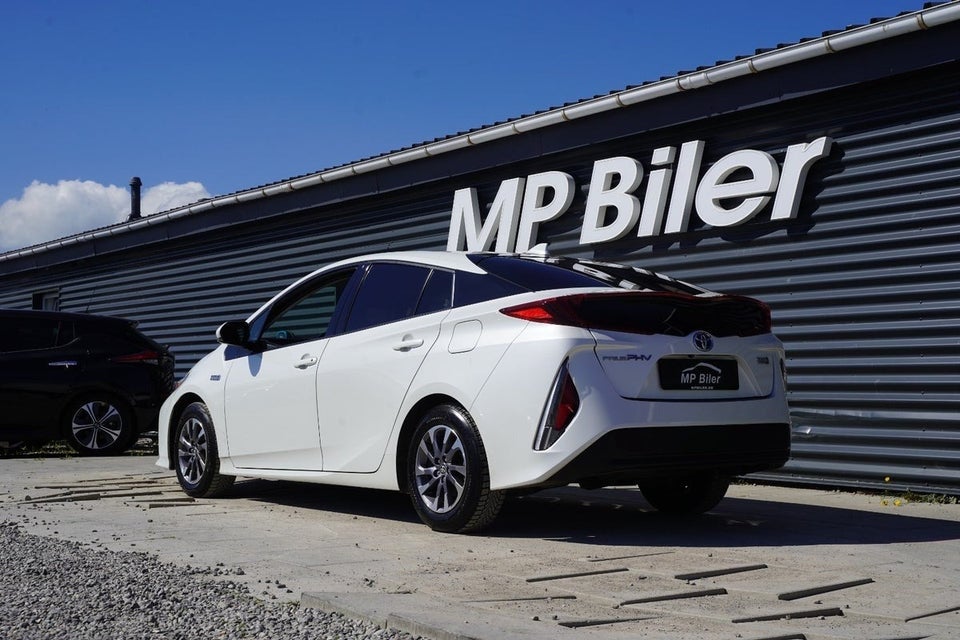 Toyota Prius 1,8 Plug-in Hybrid H3 MDS 5d