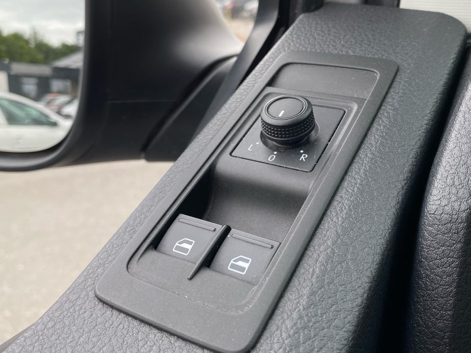 VW Transporter 2,0 TDi 180 Kassevogn DSG lang