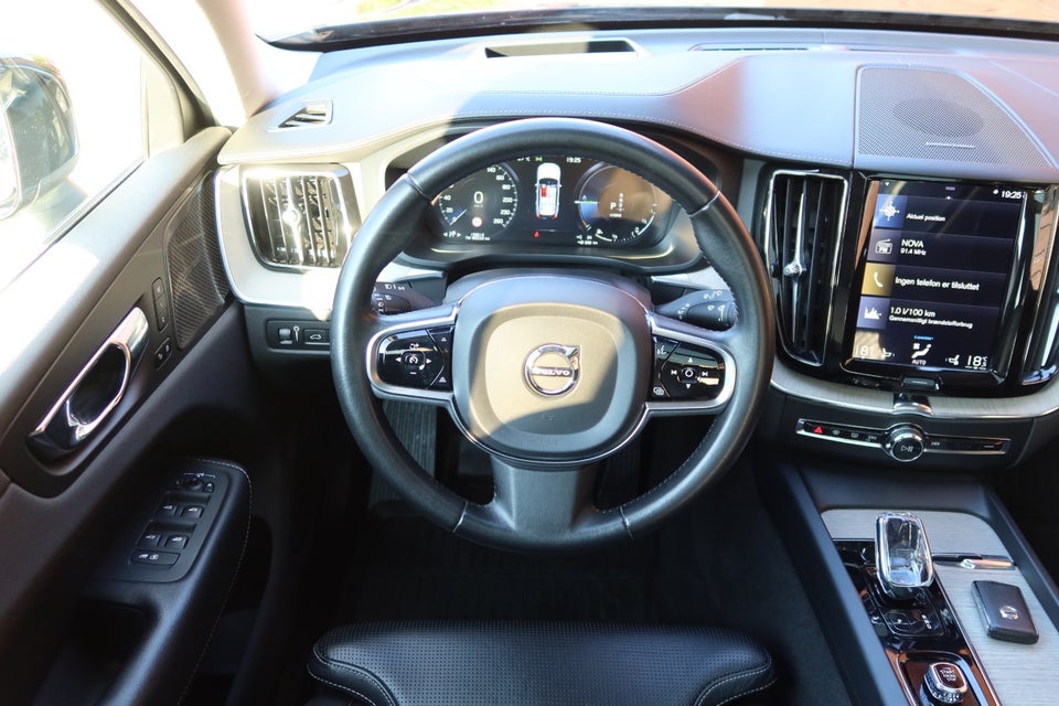 Volvo XC60 2,0 T8 ReCharge Inscription aut. AWD 5d