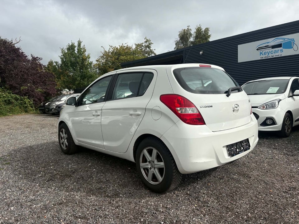 Hyundai i20 1,25 Classic 5d
