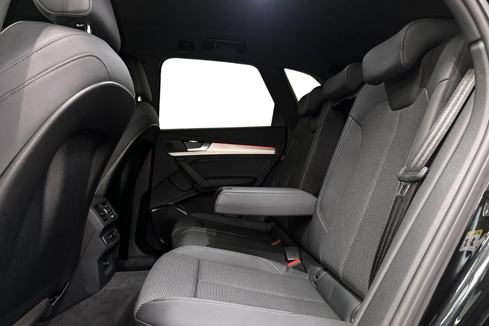 Audi Q5 40 TDi S-line Midnight Edition quattro S-tr. 5d