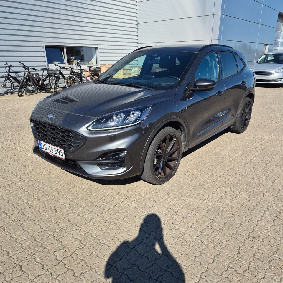 Ford Kuga 2,5 PHEV ST-Line X CVT 5d